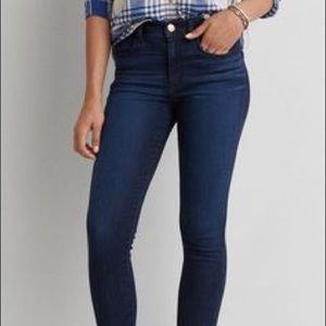 AMERICAN EAGLE JEGGINGS. Size 8 Long.